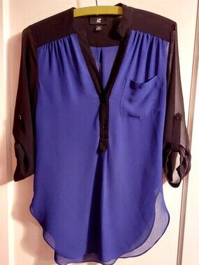 Chiffon Contrast Blue & Black Button-Front Blouse